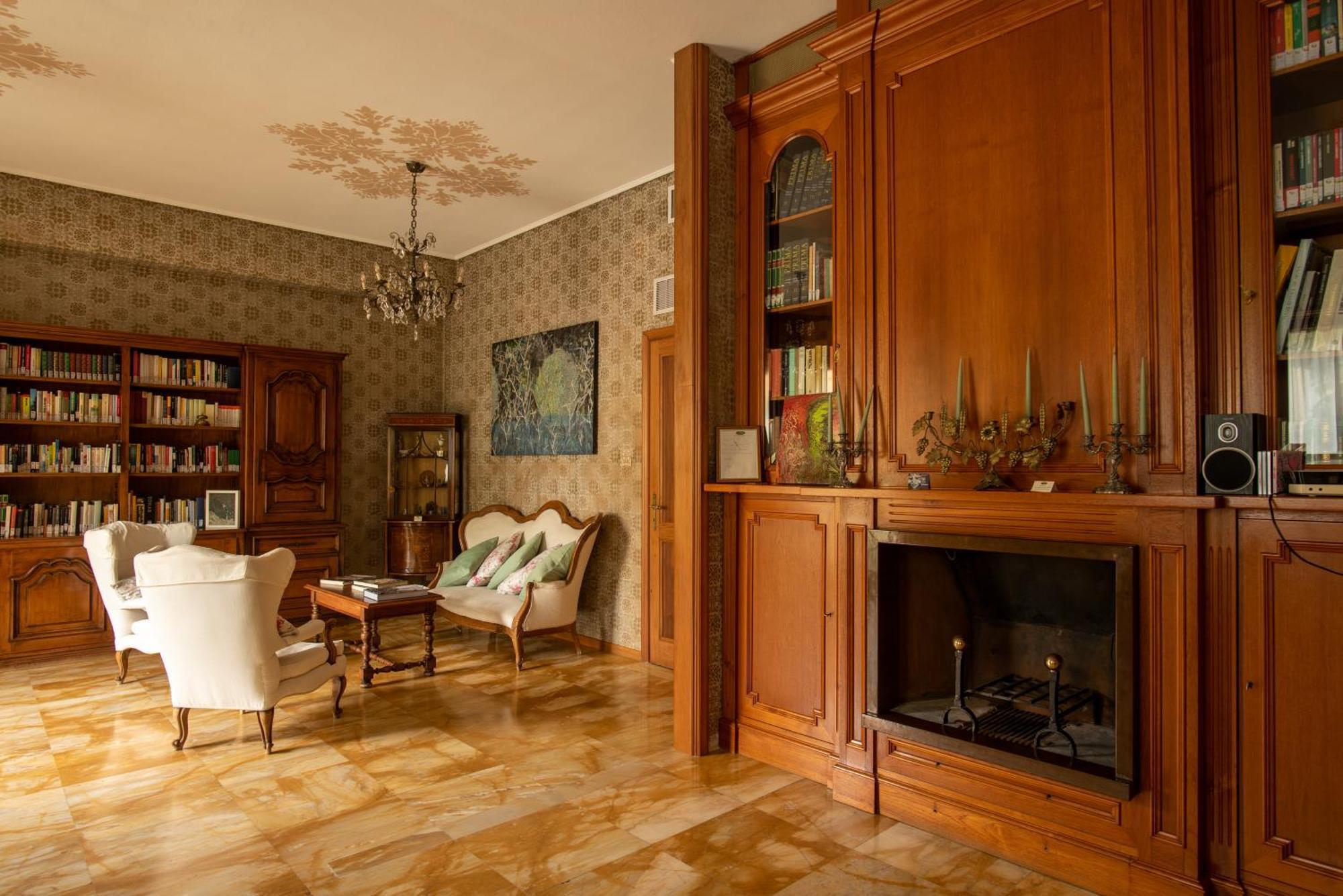 Locanda Dei Buoni E Cattivi Κάλιαρι Εξωτερικό φωτογραφία
