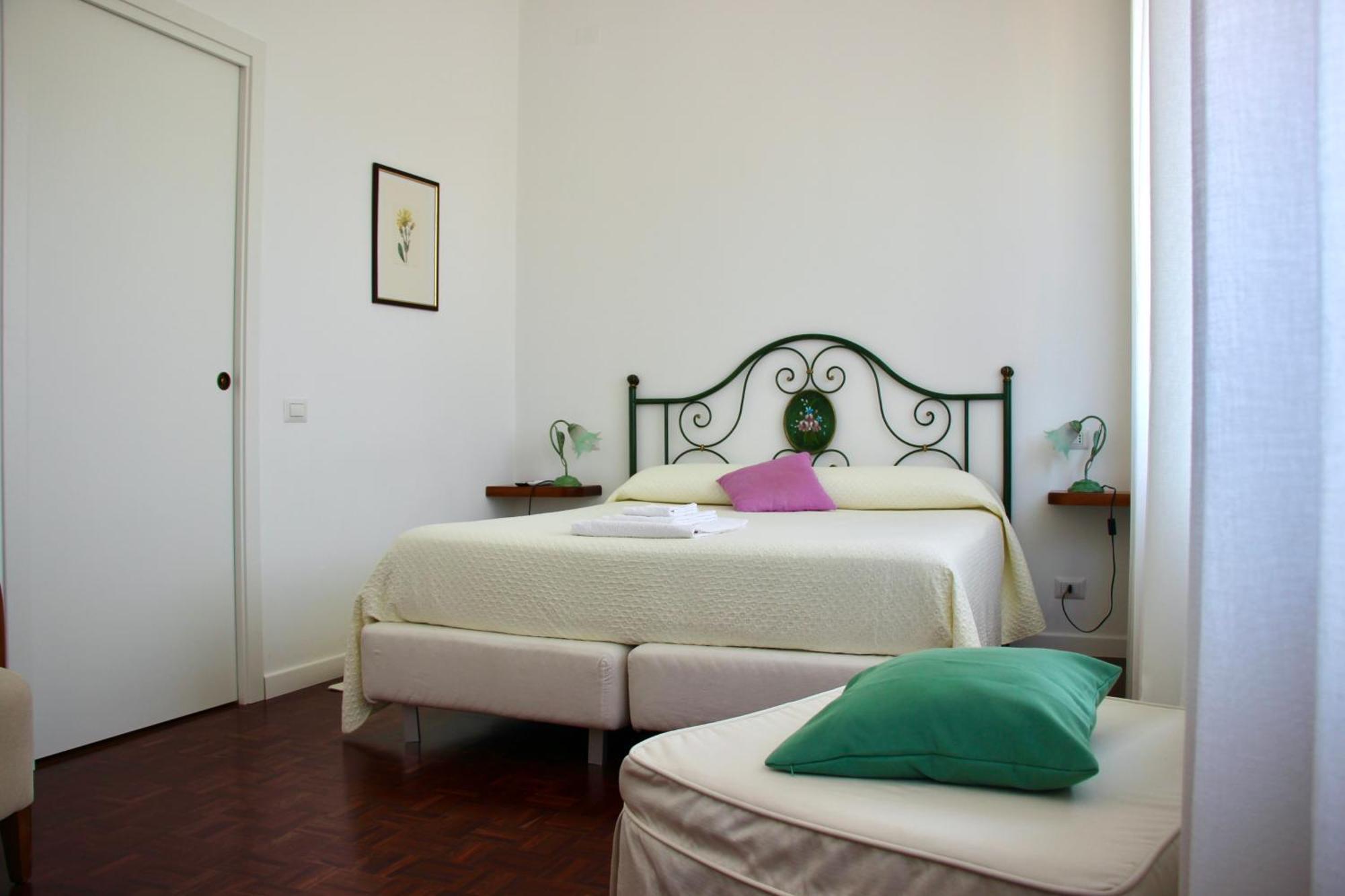 Locanda Dei Buoni E Cattivi Κάλιαρι Εξωτερικό φωτογραφία